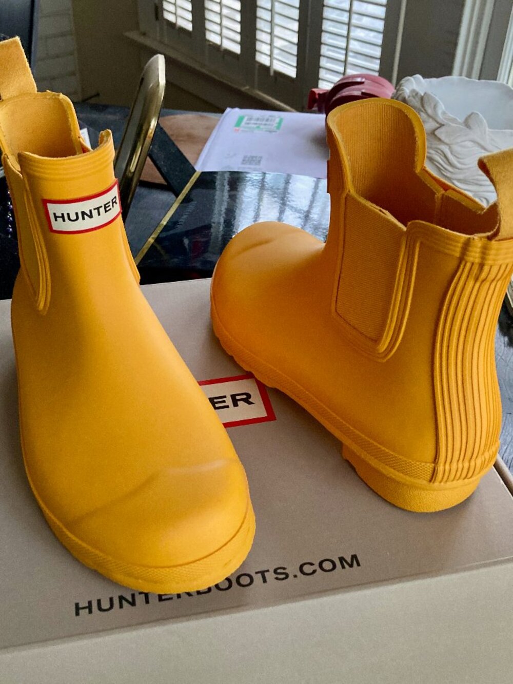 HUNTER w original chelsea rain boots yellow 7 - Picture 2 of 8